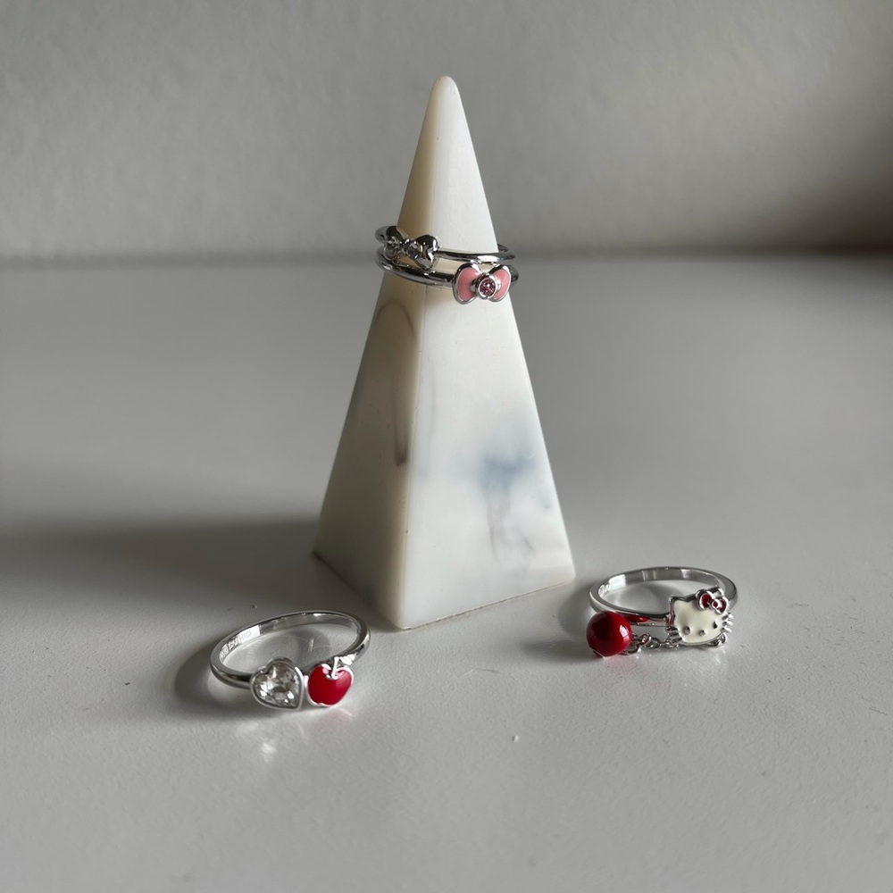 Hello Kitty x Swarovski Ring Set